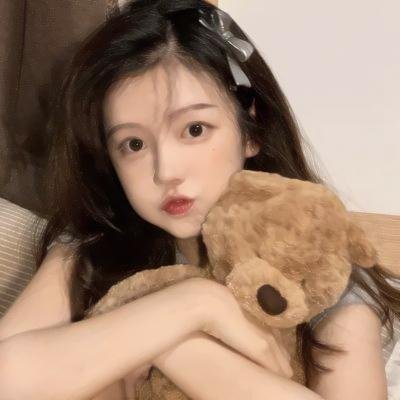 踮起脚尖靠近你